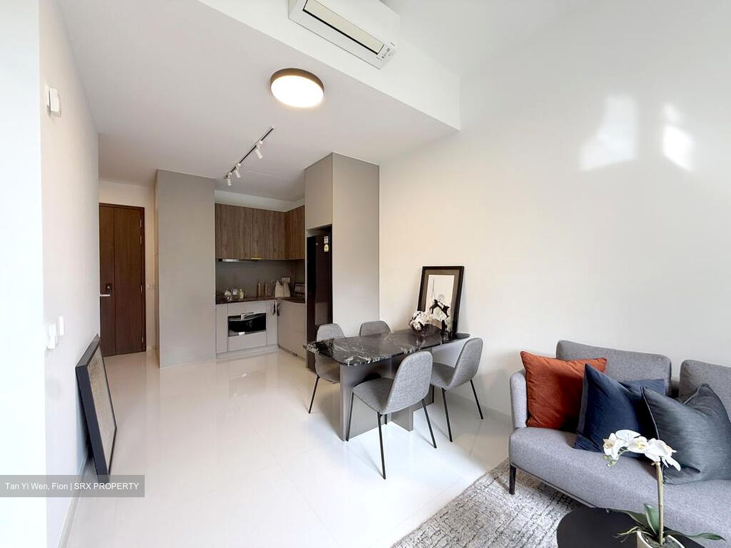 Parksuites (D10), Apartment #566230871